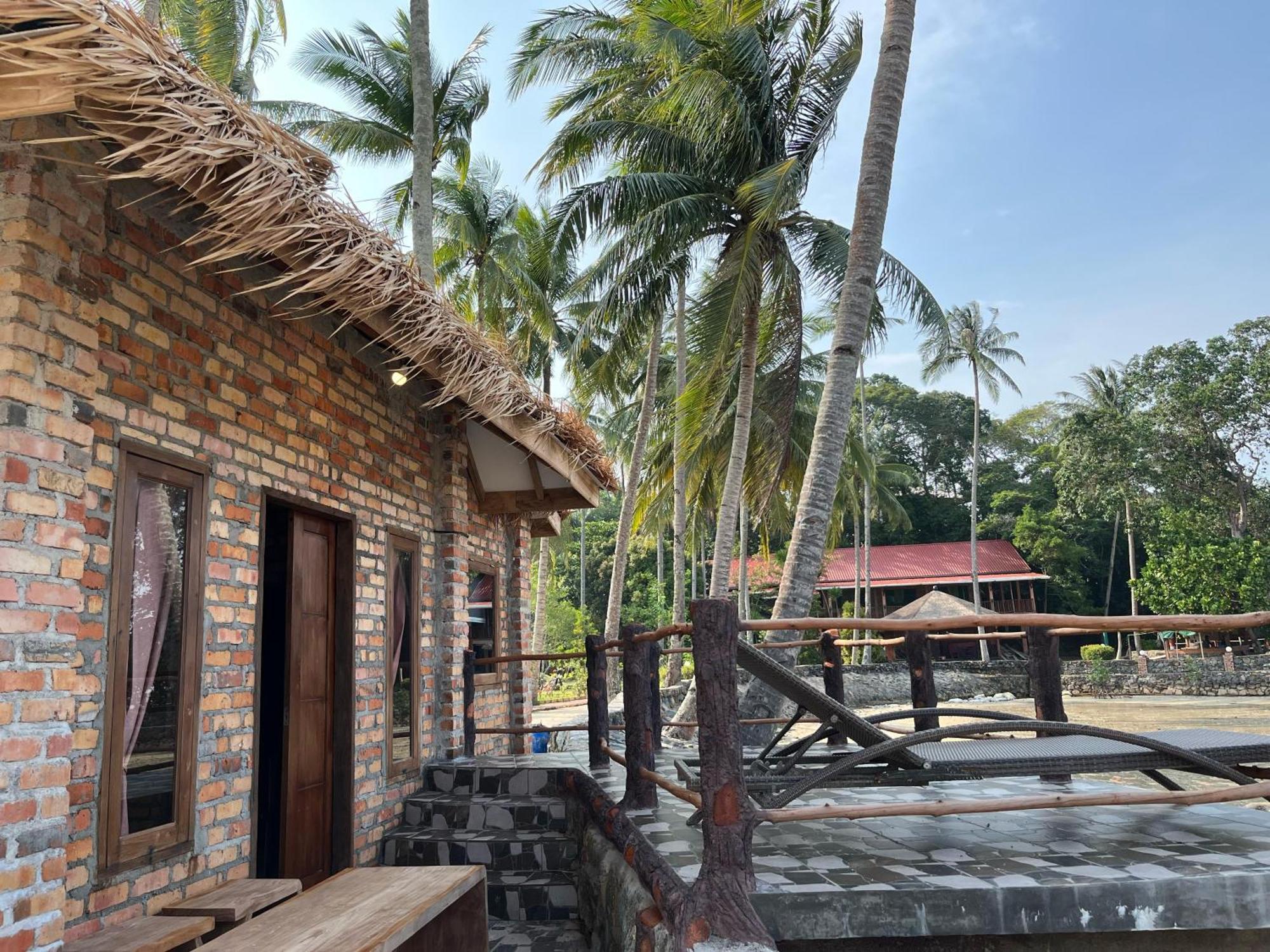 Loola Adventure Resort Teluk Bakau Zewnętrze zdjęcie